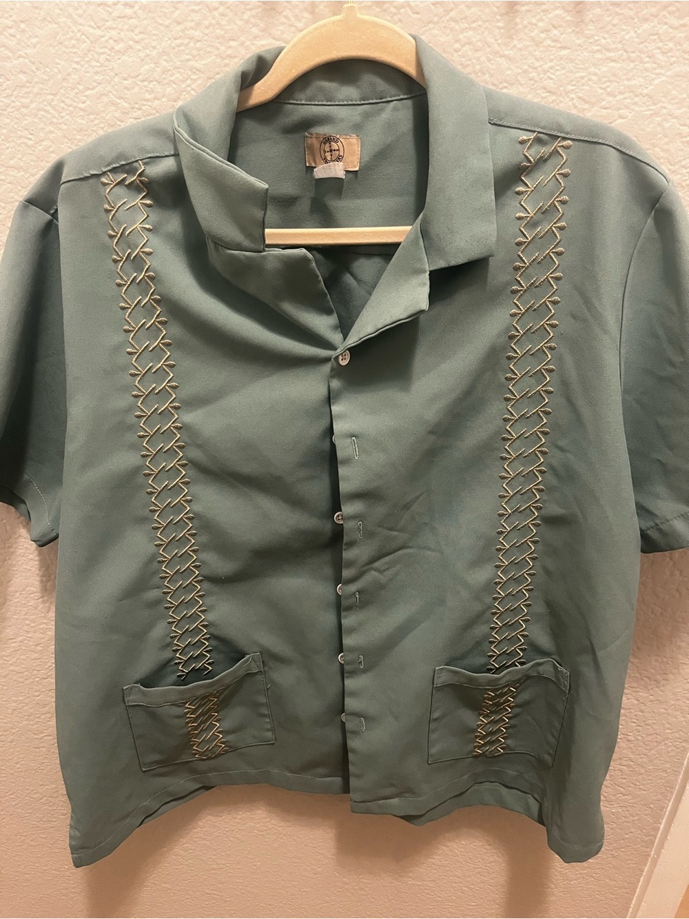 Haband Travelers Mens Sage Green Embroidered Guayabera Cuban Camp Shirt Vintage